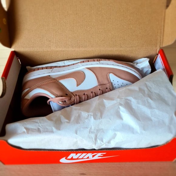 NIKE Dunk Low Rose Whisper - Picture 4 of 4